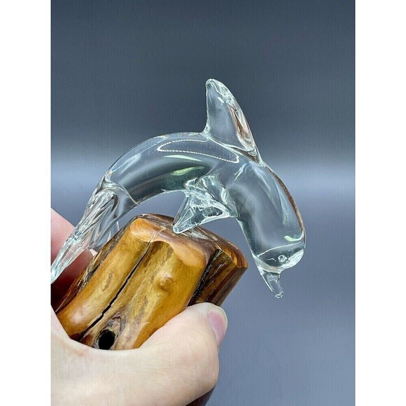 Vtg Clear Glass Dolphin Figurine On Wood Base 4" Hx 2.5" L - Picture 7 of 7